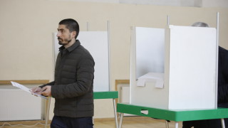 Управляващата партия Грузинска мечта изпреварва опозиционните партии на парламентарните избори