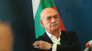 Винаги съм бил за демонополизацията на Здравната каса Това заяви