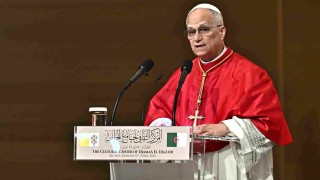 Папа Лъв XIV се качи на самолет предоставен му от