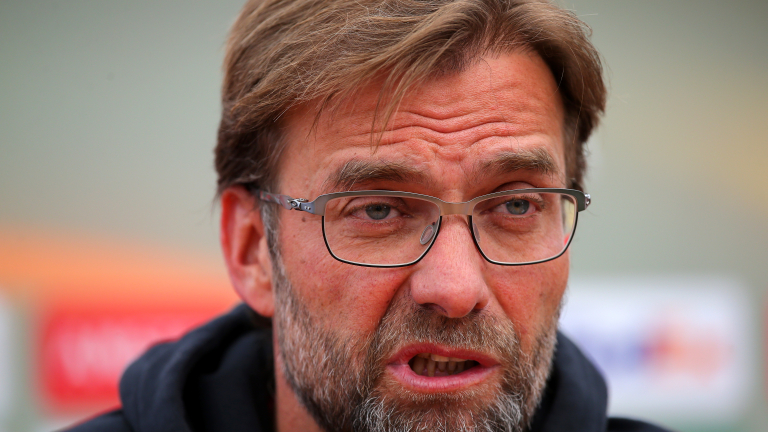 Клоп с апел към феновете на Ливърпул