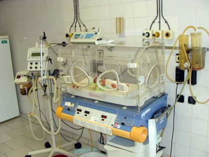 Нов апарат в родилното на болницата в Бургас помага за пръкването на повече бебета