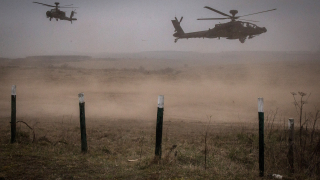 САЩ за първи път използваха хеликоптери „Апачи” срещу „Ислямска държава”