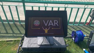 Отговорникът за системата за видео асистент реферът в България Петър