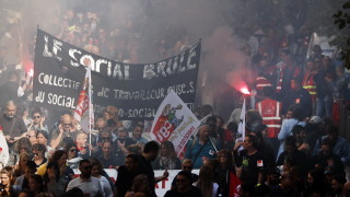 Общонационална стачка парализира транспортните услуги във Франция и затвори Айфеловата