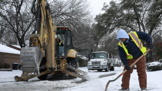 Кметът на Хюстън призова щатът Тексас да плати в някои