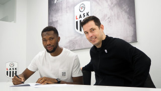 Защитникът Омар Сако вече официално е футболист на ЛАСК Линц