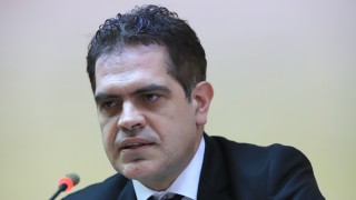 Трябва да работим заедно и да помогнем на икономиката да