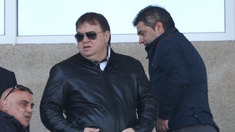 Футболният агент Николай Жейнов коментира преминаването на Роланд Алберг в
