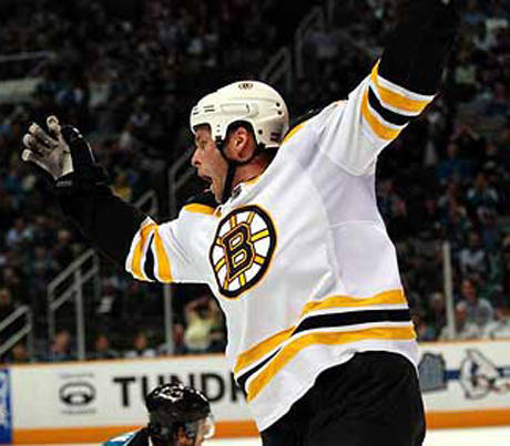 Защитник на Бостън в болница