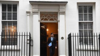 Британският финансов министър Риши Сунак ще представи план на стойност