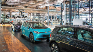 Германският автомобилен гигант Volkswagen и наследниците на дизайнера на Beetle