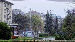 Валежите спират