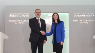 България и Турция развиват съвместната противоминна операция в Черно море