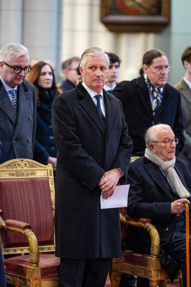 Лоран (вляво) с брат си крал Филип (в средата)