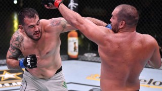 Българският боец Благой Иванов инкасира второ поредно поражение в най престижната