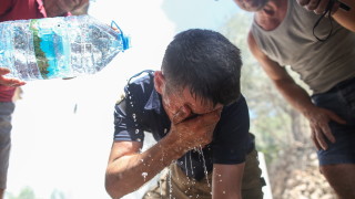 подхранва смъртоносните пожари в Турция и заплашва националната електрическа мрежа