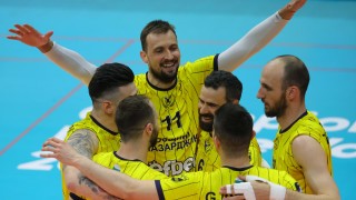 Хегемонът в българския волейбол Хебър Пазарджик стартира участието си