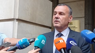 Нормална практика е президентът Румен Радев или премиерът Димитър Главчев