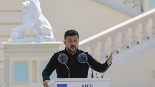 Президентът на Украйна Володимир Зеленски е предложил на бившия министър