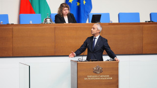 Още преди 9 30 часа страстите в парламента се разгорещиха Поводът