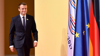 100 дни след невероятната му изборна победа рейтингът на Еманюел