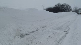 Ограничения затрудняват движението в страната 