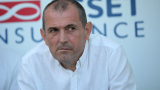 Старши треньорът на Славия Златомир Загорчич е с няколко въпросителни около