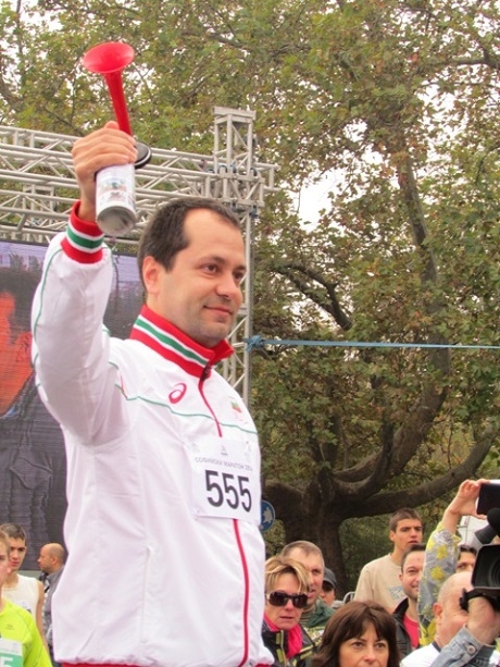 Заместник-министър Калин Каменов даде старт на софийския маратон