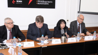Бедни сме, затова говорим непрекъснато за цената на тока, според шефа на КЕВР