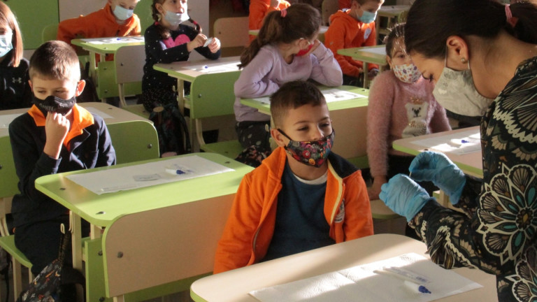 19 деца дали положителен резултат за Covid след тестване в училище