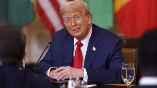 Президентът Доналд Тръмп заяви че САЩ ще наложат 19 мито