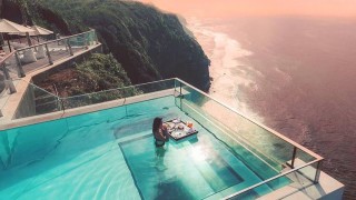 Навън може и да е истински януарско но това не