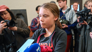 Грета Тунберг пристигна в България