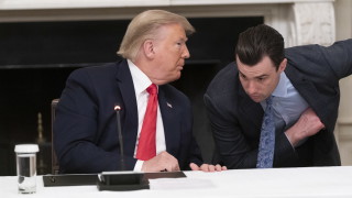 Помощник държавният секретар на САЩ по законодателните въпроси Мери Елизабет