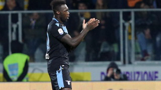 Отборът на Лацио се възползва максимално от грешките на конкуренцията