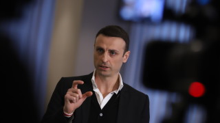 Голямата звезда на българския футбол Димитър Бербатов ще даде начален