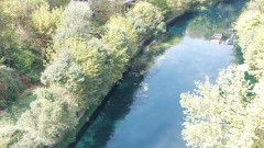 Река Янтра потече синьо-лилава във Велико Търново