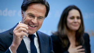 Нидерландия ще въведе национален вечерен час от петък за първи