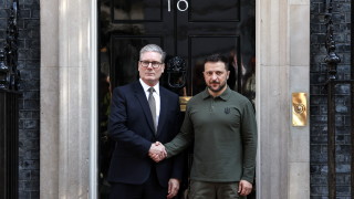 В петък украинският президент Володимир Зеленски се обърна към британските