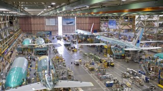 Boeing достави само 84 пътнически самолета през 2020-а