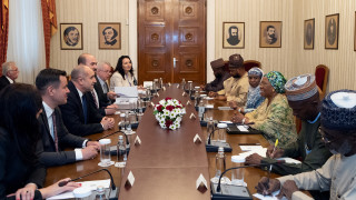 Президентът Румен Радев се срещна с държавния министър на индустрията