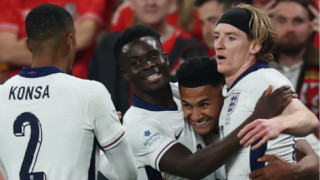 Англия прегази Уелс с ранна голова буря на "Уембли"