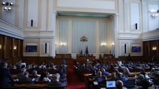 Парламентът прие на второ четене рамката на законопроекта за държавния