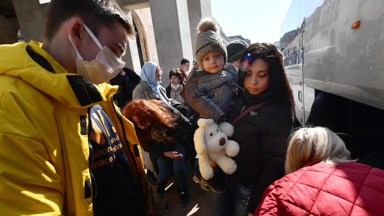 ООН: Десет милиона души са напуснали домовете си в Украйна