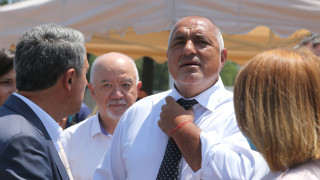 Аз война с никого не водя никого не нападам а