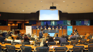 Европа се превръща в строителна площадка Това заяви евродепутатът и