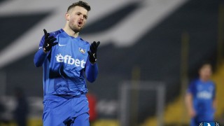 Централният нападател на Левски Серджиу Буш ще остане в