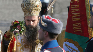 Светият дух слезе върху Бойните ни знамена