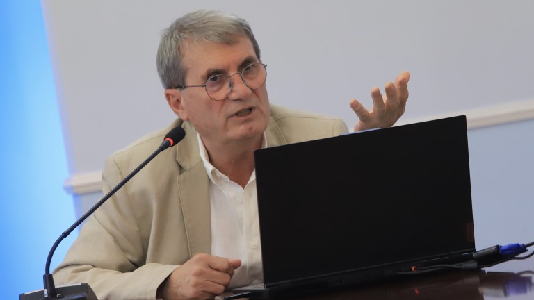 Христо Хинков: Епидемията беше използвана за политически цели
