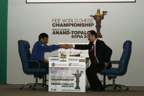 Защо трябваше да загуби Топалов от Ананд